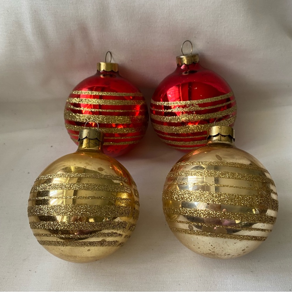 Lot Of 4 Vintage Rauch Glass Ornaments Red Gold Glitter
